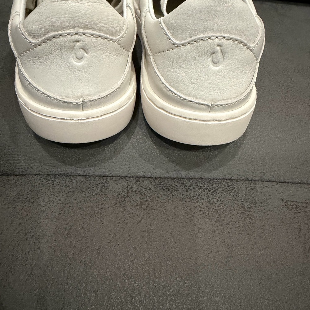 OluKai Pehuea Li Ili White Leather Women’s Slip On In Sneakers Shoes 8 8.5 New - Picture 3 of 10